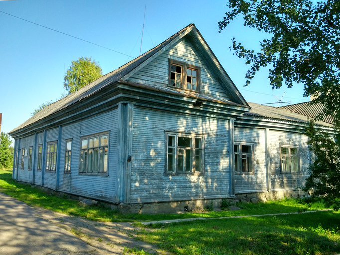 Здание Земской уездной больницы)